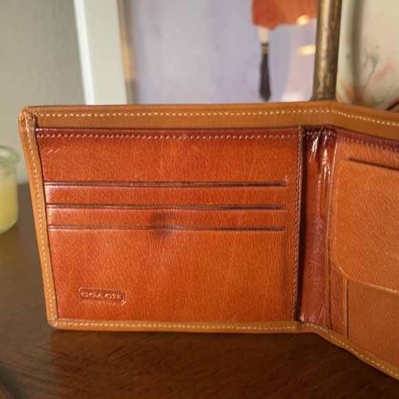 Vintage Women’s Coach French Wallet EXCELLENT CONDITION! - Picture 4 of 9